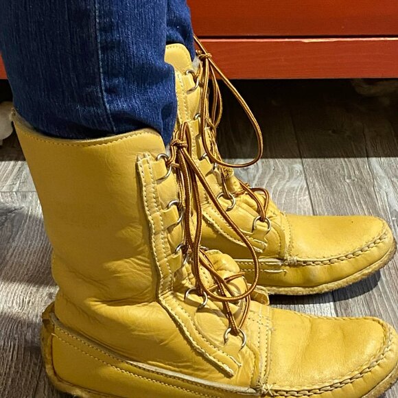 Mukluk (Mocassin boots) made in Wendake - Picture 4 of 9